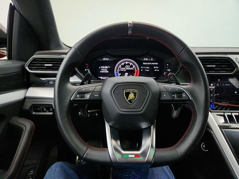 Used 2019 Lamborghini Urus AWD/4WD image 17