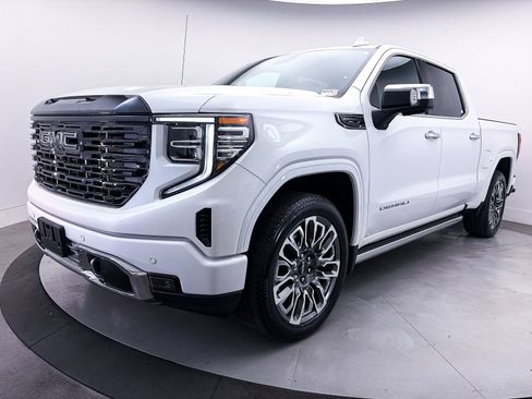 Used 2023 GMC Sierra 1500 Denali Ultimate AWD/4WD image 17