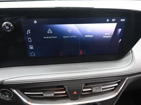 Used 2025 Buick Encore GX Preferred AWD/4WD image 15