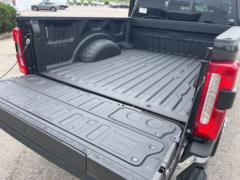 New 2025 Ford F350 Lariat w/ FX4 Off-Road Package image 12