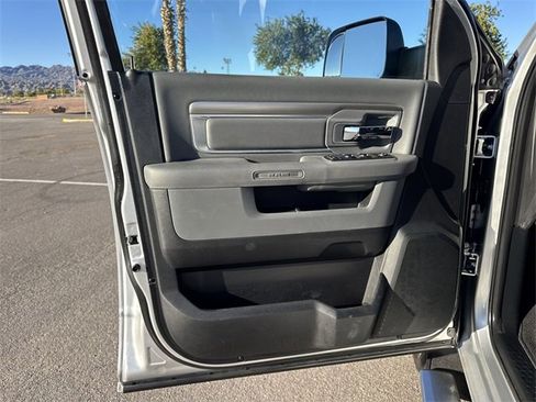 Used 2014 RAM 2500 Big Horn image 9