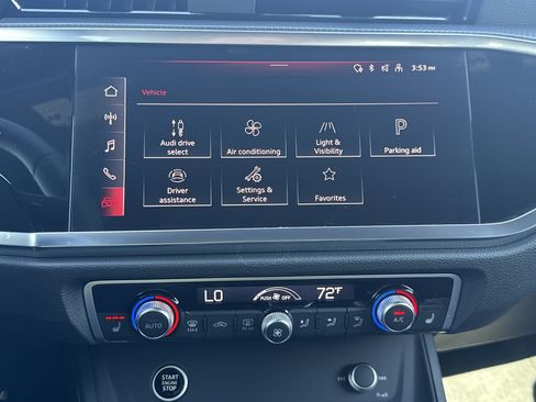 Certified 2025 Audi Q3 2.0T Premium w/ Convenience Package AWD/4WD image 12