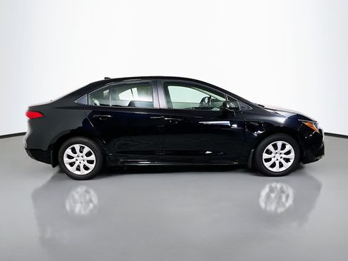 Used 2025 Toyota Corolla LE FWD image 3