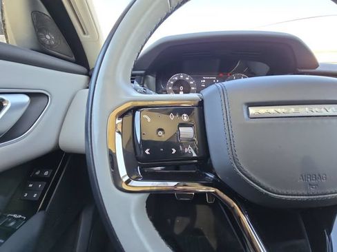 Used 2025 Land Rover Range Rover Velar Dynamic SE AWD/4WD image 11