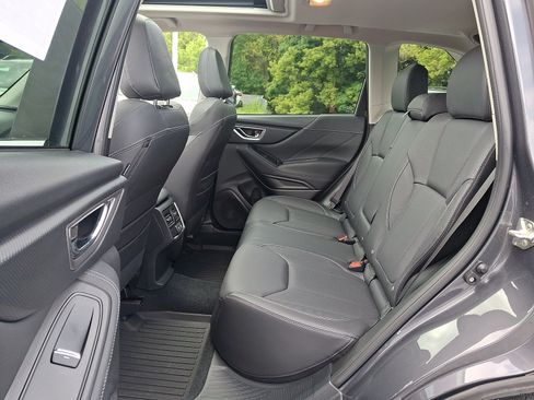 Used 2020 Subaru Forester Limited AWD/4WD image 10