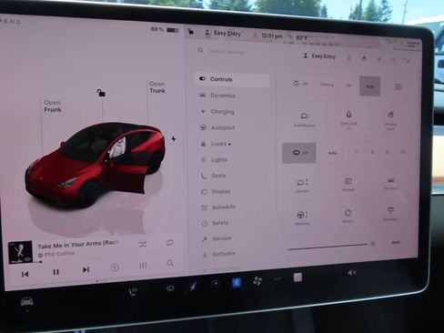 Used 2022 Tesla Model Y Performance AWD/4WD image 17