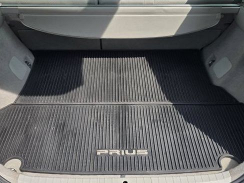 Used 2012 Toyota Prius Three FWD image 34