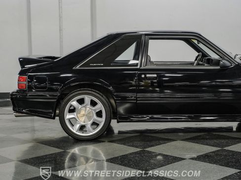 Used 1993 Ford Mustang Cobra RWD image 29