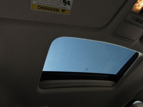 Used 2025 Honda Odyssey EX-L image 8