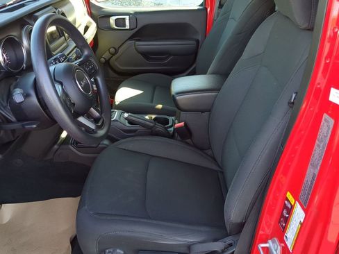 Used 2022 Jeep Wrangler Unlimited Sport image 12