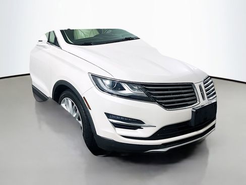 Used 2017 Lincoln MKC Reserve FWD image 1