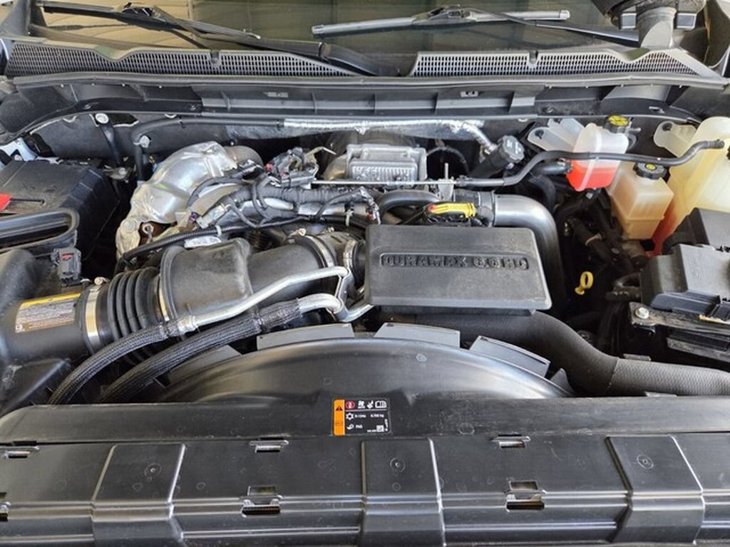 Used 2023 GMC Sierra 2500 AT4 w/ AT4 Premium Plus Package AWD/4WD image 9