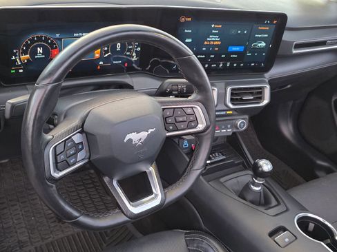 Used 2024 Ford Mustang GT Premium image 9