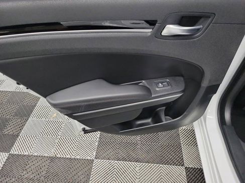 Used 2023 Chrysler 300 Touring w/ Sport Appearance Package RWD image 16
