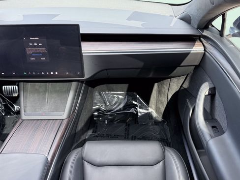 Used 2024 Tesla Model S AWD/4WD image 53