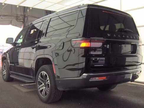 Used 2022 Jeep Wagoneer Series III w/ Convenience Group I image 4