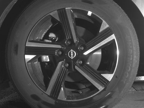 Used 2025 Nissan Sentra SV FWD image 12