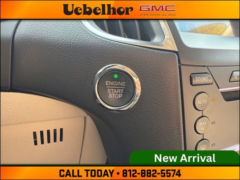 Used 2019 Ford Edge Titanium w/ Equipment Group 301A FWD image 23