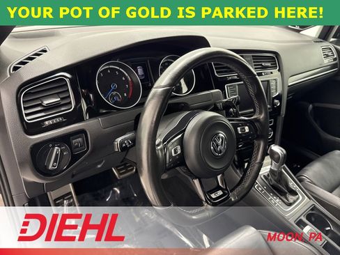 Used 2017 Volkswagen Golf R 4-Door image 20