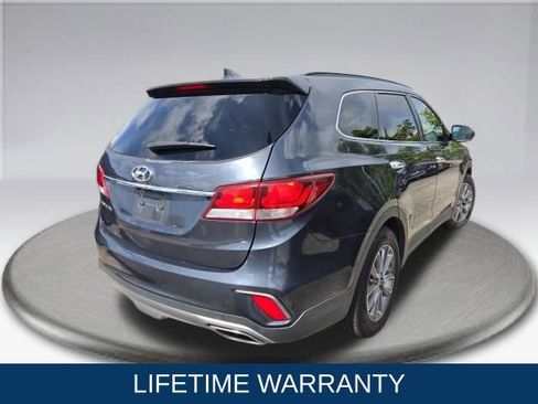 Used 2017 Hyundai Santa Fe SE FWD image 5