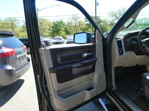 Used 2018 RAM 1500 Laramie Longhorn w/ Longhorn Southfork Package image 13