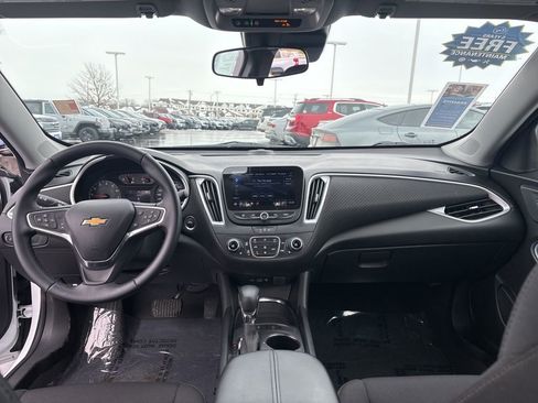 Used 2024 Chevrolet Malibu LT image 35