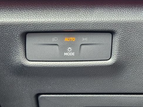 New 2026 Volkswagen Tiguan SE AWD/4WD image 12