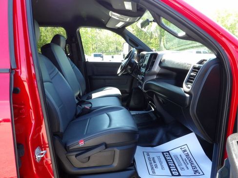 Used 2021 RAM 5500 Tradesman w/ Chrome Appearance Group image 39