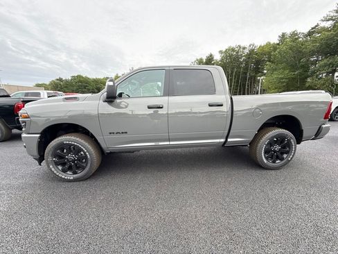 New 2026 RAM 2500 Big Horn AWD/4WD image 2