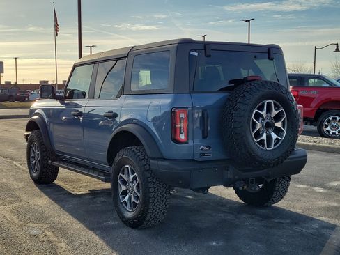 Used 2024 Ford Bronco Badlands image 4