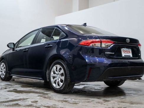Used 2020 Toyota Corolla LE image 4