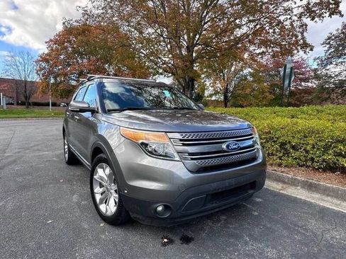 Used 2011 Ford Explorer Limited w/ 302A Rapid Spec Order Code image 3