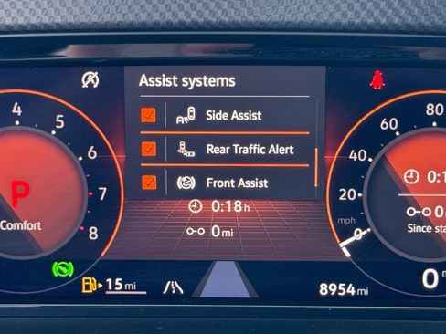 Used 2025 Volkswagen Atlas Peak Edition SE AWD/4WD image 24