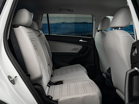 Used 2024 Volkswagen Tiguan S image 40