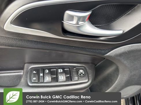 Used 2017 Chrysler 200 Limited Platinum w/ Comfort & Convenience Group image 11