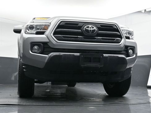 Used 2019 Toyota Tacoma SR5 image 25