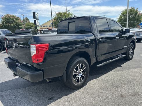Used 2024 Nissan Titan SV w/ Accessory Utility Package AWD/4WD image 7