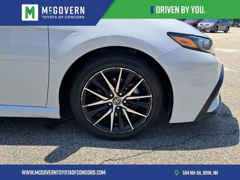 Used 2023 Toyota Camry SE FWD image 11