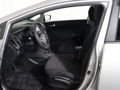 Used 2018 Kia Forte LX w/ LX Popular Package image 21