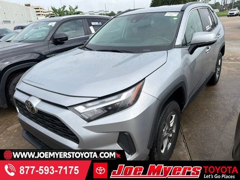 Used 2024 Toyota RAV4 XLE FWD image 1