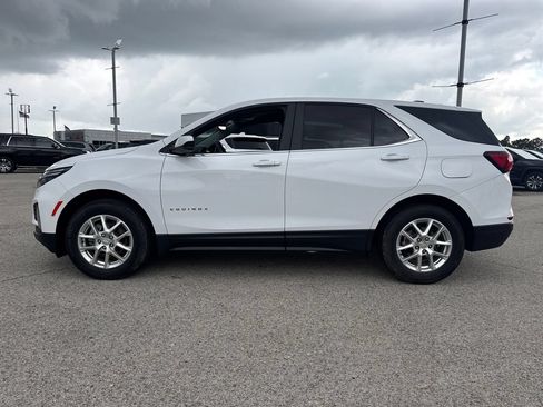 Used 2024 Chevrolet Equinox LT FWD image 3