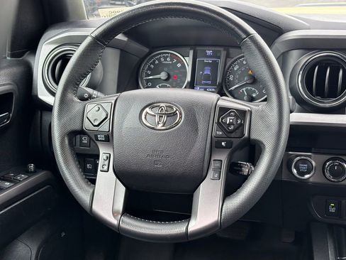 Used 2022 Toyota Tacoma TRD Pro AWD/4WD image 26