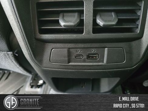 New 2026 GMC Canyon Denali w/ LPO, Denali Black Edition AWD/4WD image 34
