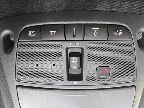 Used 2023 Nissan Maxima SR w/ Sport Mat Group FWD image 21