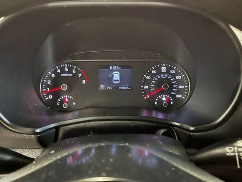 Used 2020 Kia Soul LX FWD image 27