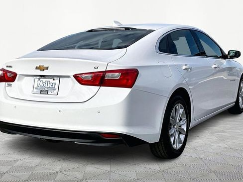Used 2025 Chevrolet Malibu LT image 2