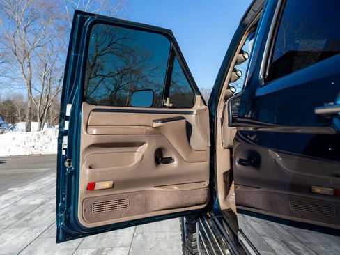 Used 1996 Ford F350 4dr 168.4 WB SRW 4WD image 30