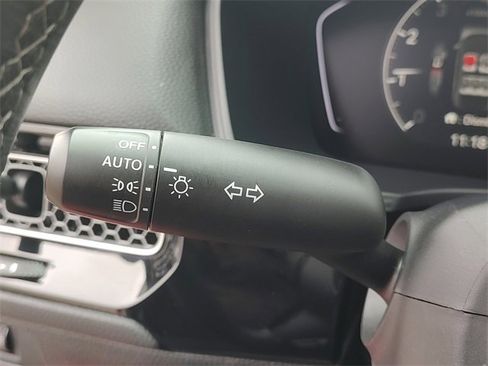 Used 2023 Honda Civic Sport image 26