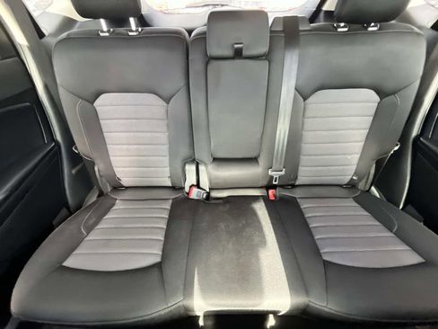 Used 2022 Ford Edge SE w/ Black Appearance Package image 30