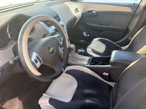 Used 2011 Chevrolet Malibu LS w/ LPO, Convenience Package FWD image 9